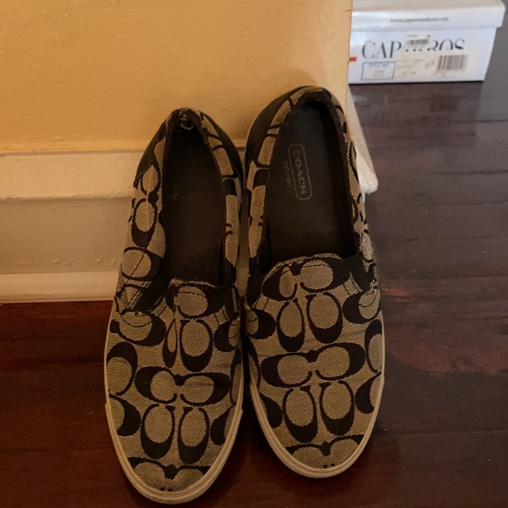 Women’s/junior coach slip on - Picture 2 of 4